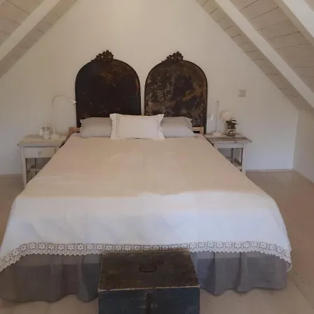 Kulipintyo Vendeghaz Guest house *